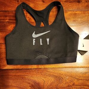 Nike Black Racerback Sports Bra Size Medium, C-E NWT Velcro Closure